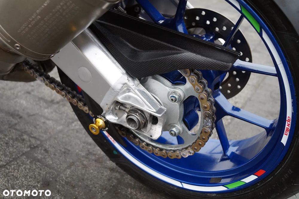Aprilia Tuono - 16