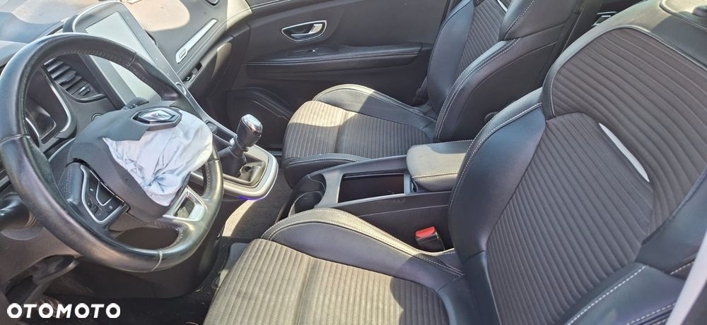 Renault Grand Scenic ENERGY dCi 130 INTENS - 11