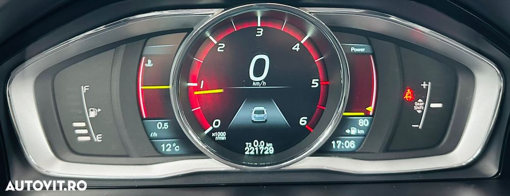 Volvo XC 60 D3 Momentum - 30