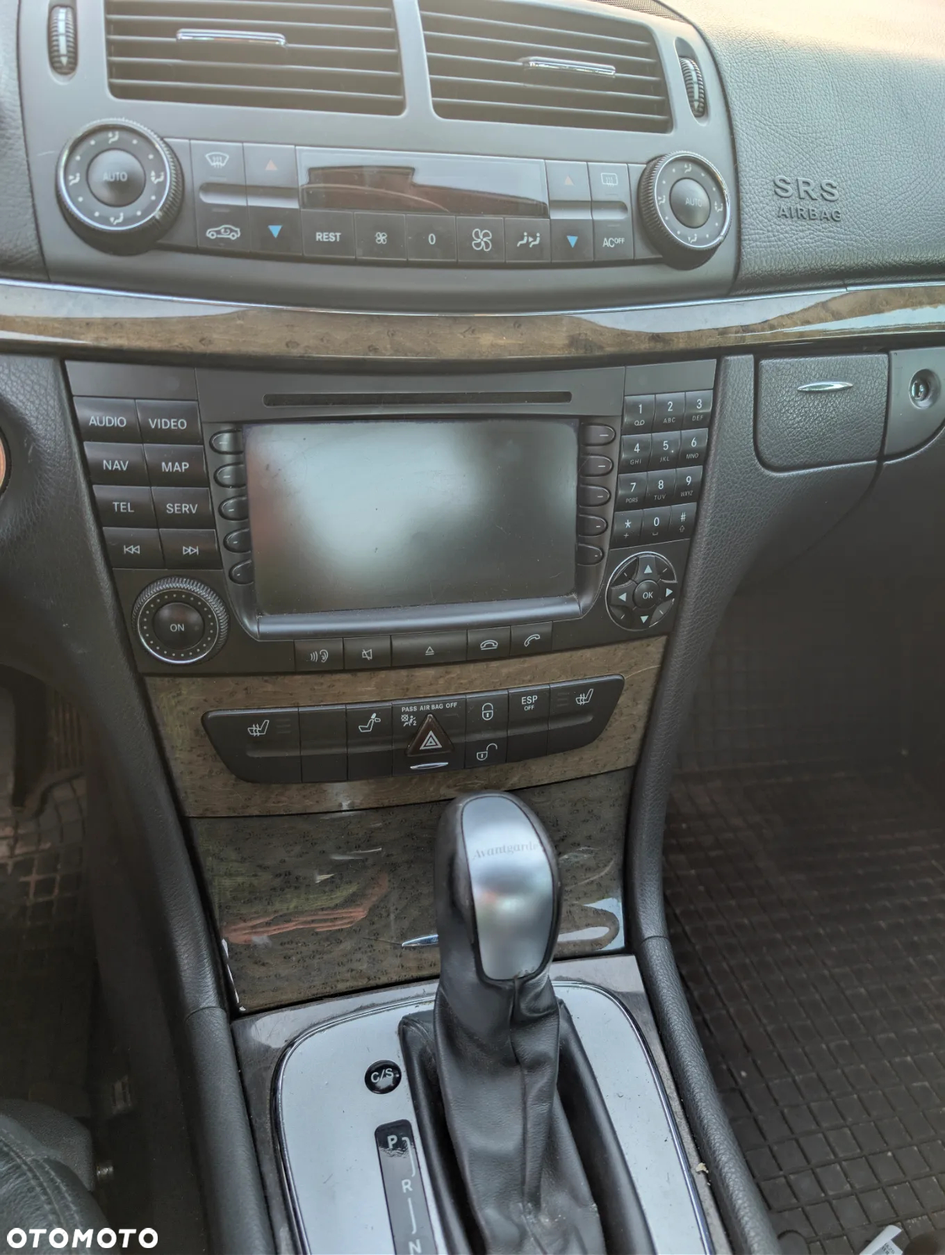 Mercedes-Benz Klasa E 320 CDI T Avantgarde - 6