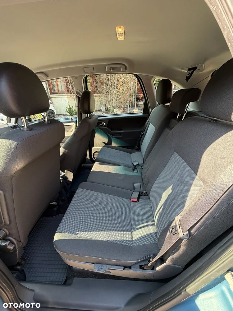 Opel Meriva - 9