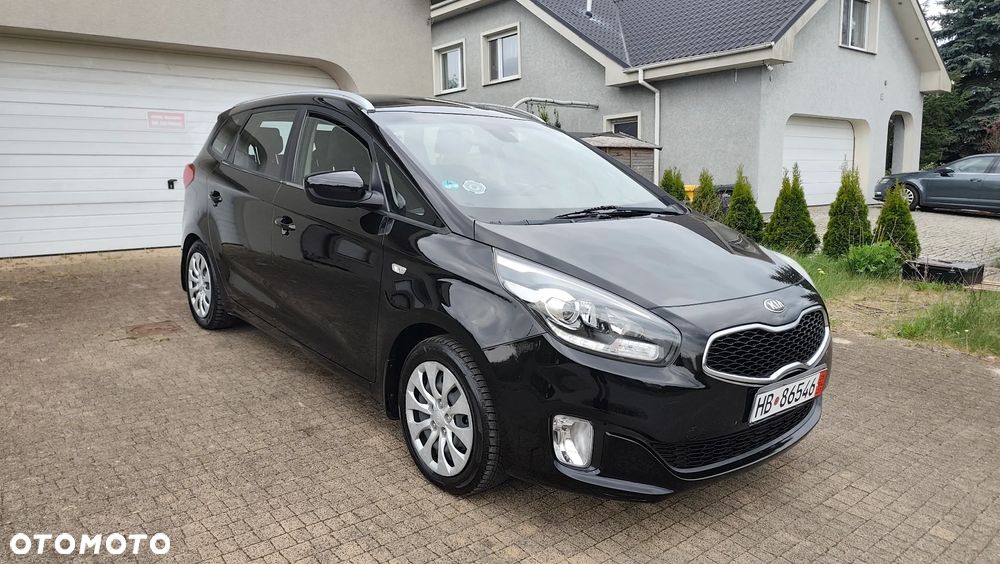 Kia Carens 1.6 GDI Fifa World Cup Edition - 24
