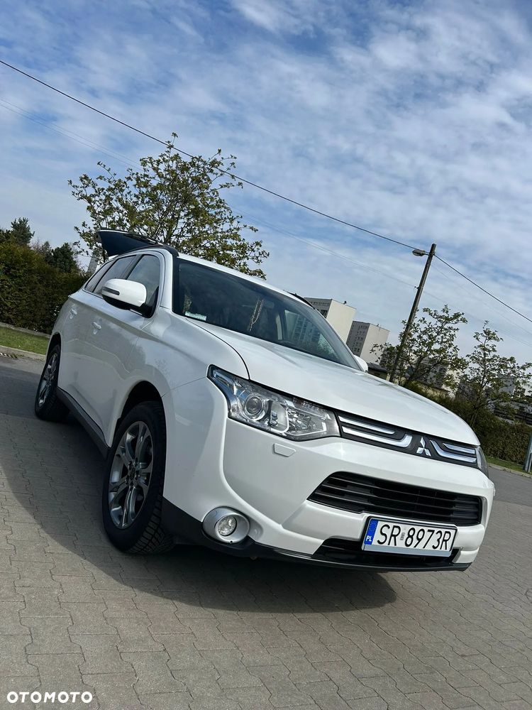 Mitsubishi Outlander 2.2 DID Instyle Navi - 2