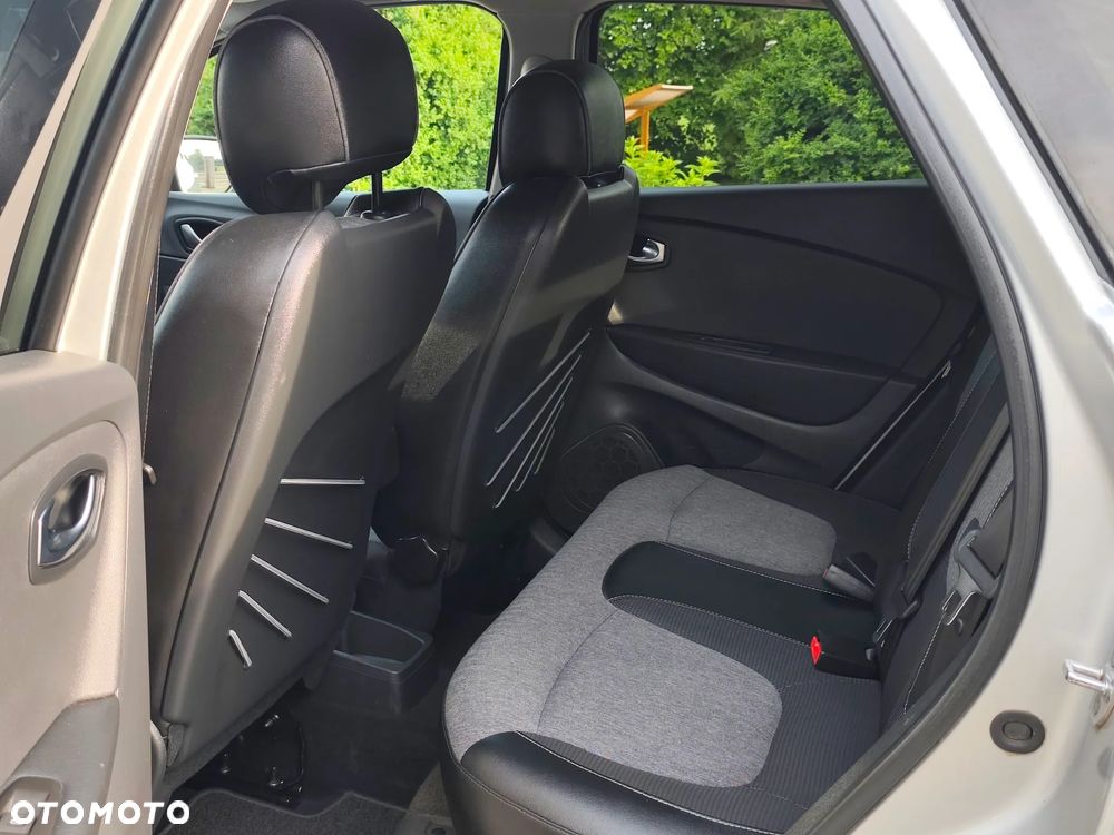 Renault Captur - 16