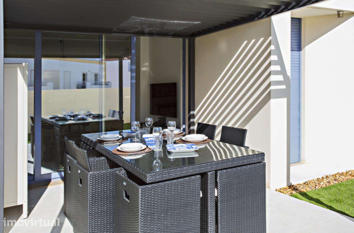 Apartamento com 2 quartos - localizado em Tavira - Grande imagem: 4/12