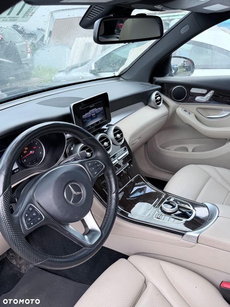 Mercedes-Benz GLC 300 4-Matic - 5