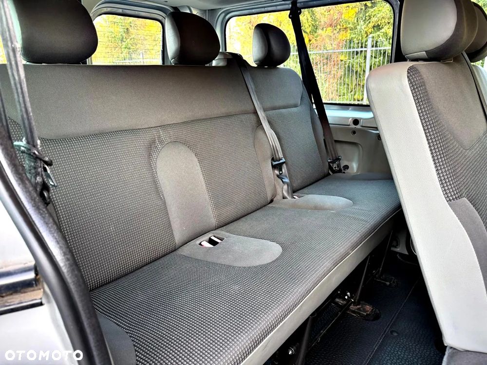 Opel Vivaro - 14