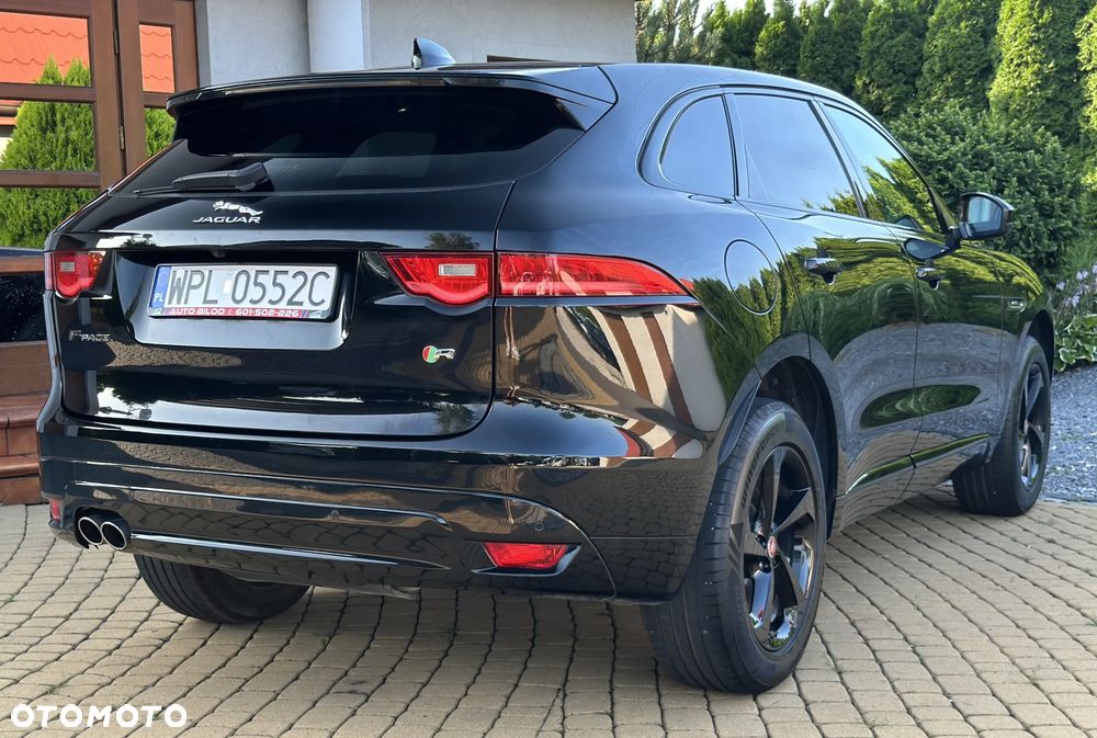 Jaguar F-Pace 20d R-Sport - 15