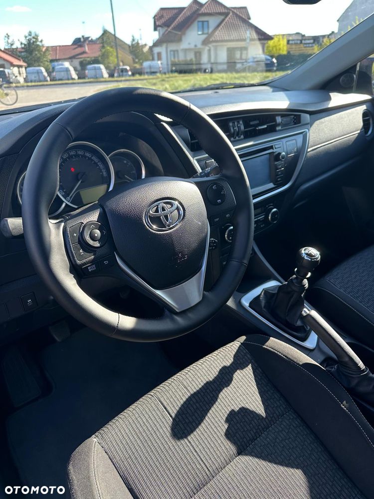 Toyota Auris 1.6 Premium Start - 8