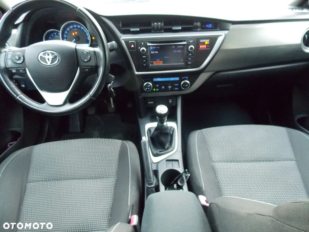 Toyota Auris 1.4 D-4D Edition - 27
