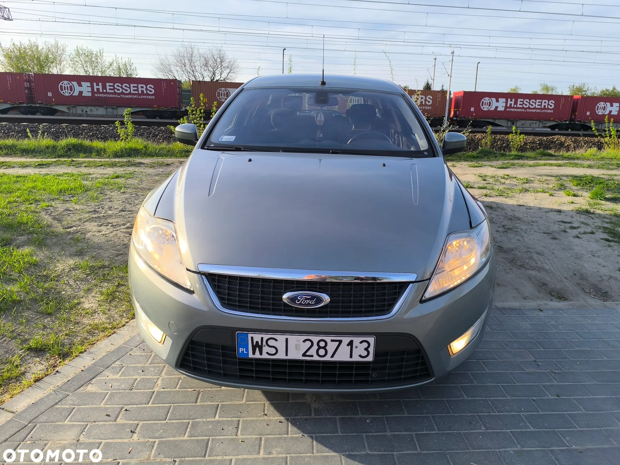 Ford Mondeo 1.8 TDCi Ambiente - 32