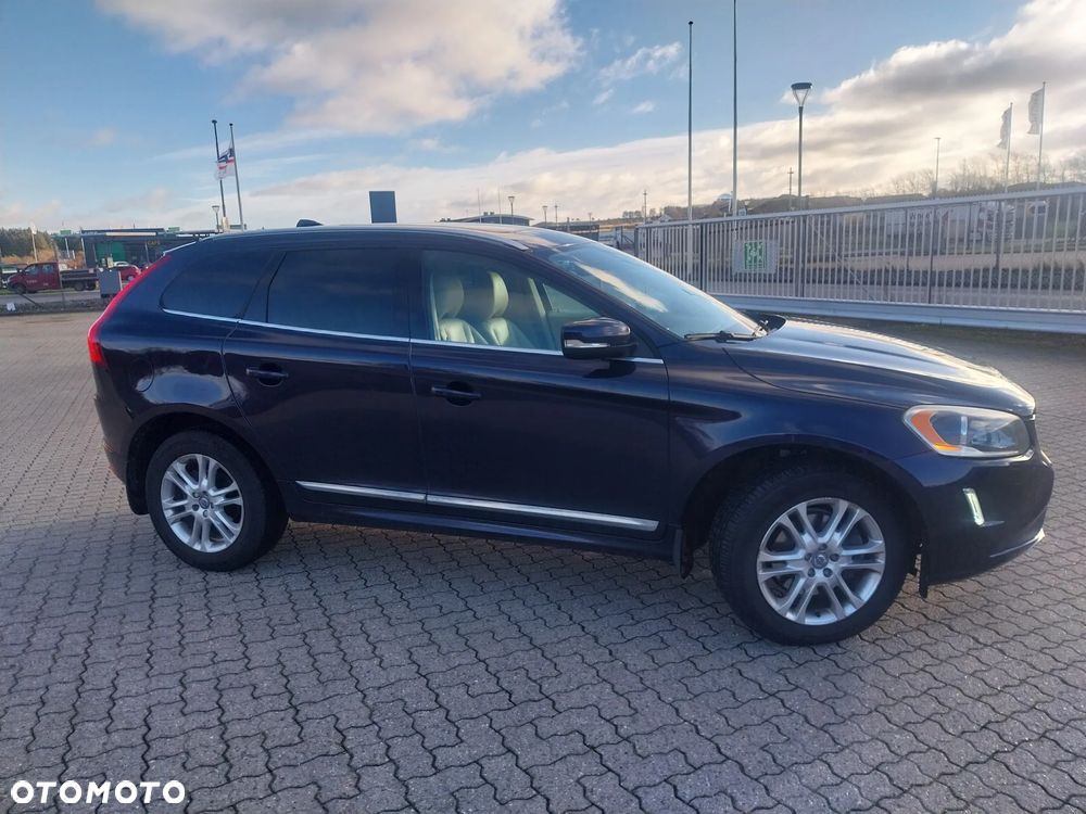 Volvo XC 60 T5 AWD Drive-E Momentum - 3