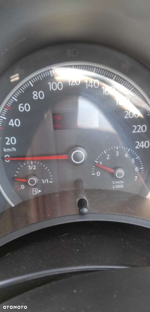 Volkswagen New Beetle - 19