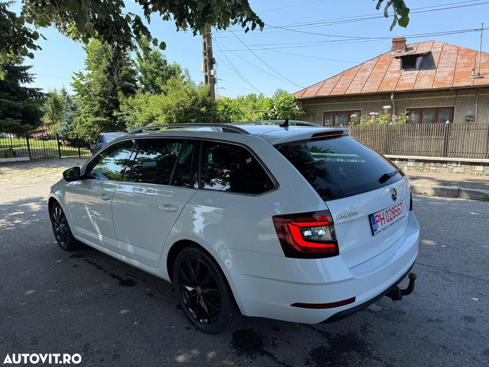 Skoda Octavia Combi Diesel 1.6 TDI Style - 4