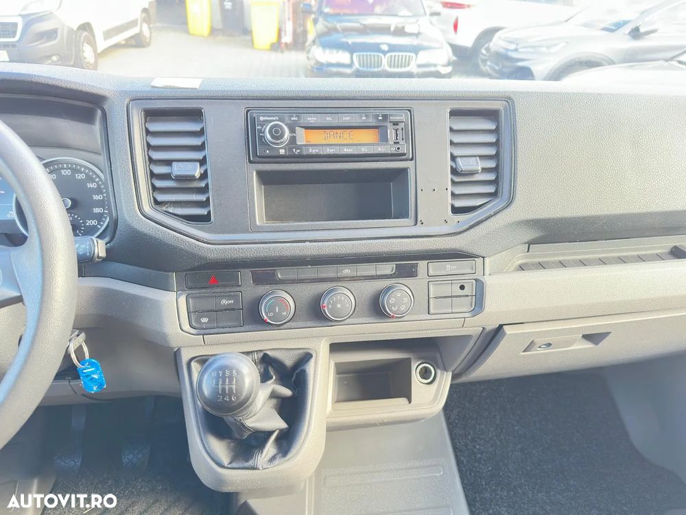 Volkswagen CRAFTER - 11
