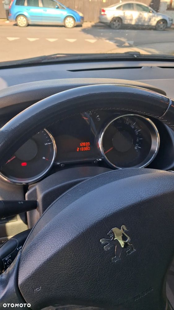 Peugeot 3008 1.6 HDi Trendy - 8