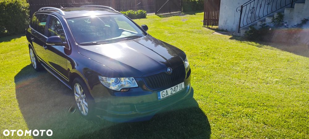 Skoda Superb Combi 2.0 TDI 4x4 DSG L&K - 2