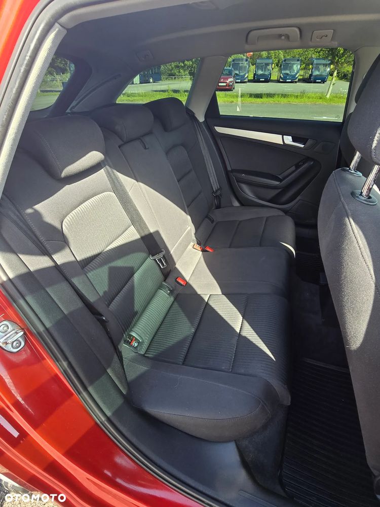 Audi A4 Avant 35 TDI S tronic - 14