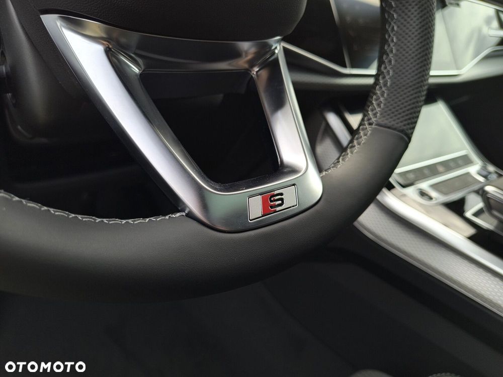 Audi Q7 60 TFSI e PHEV Quattro S Line Tiptr - 31