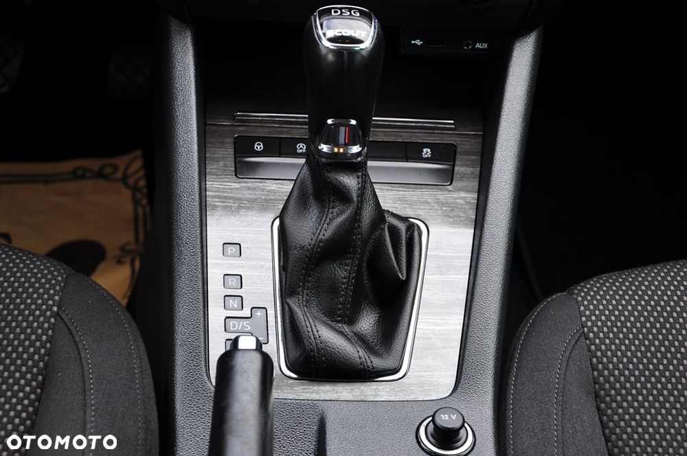 Skoda Octavia 2.0 TDI 4x4 DSG Scout - 34