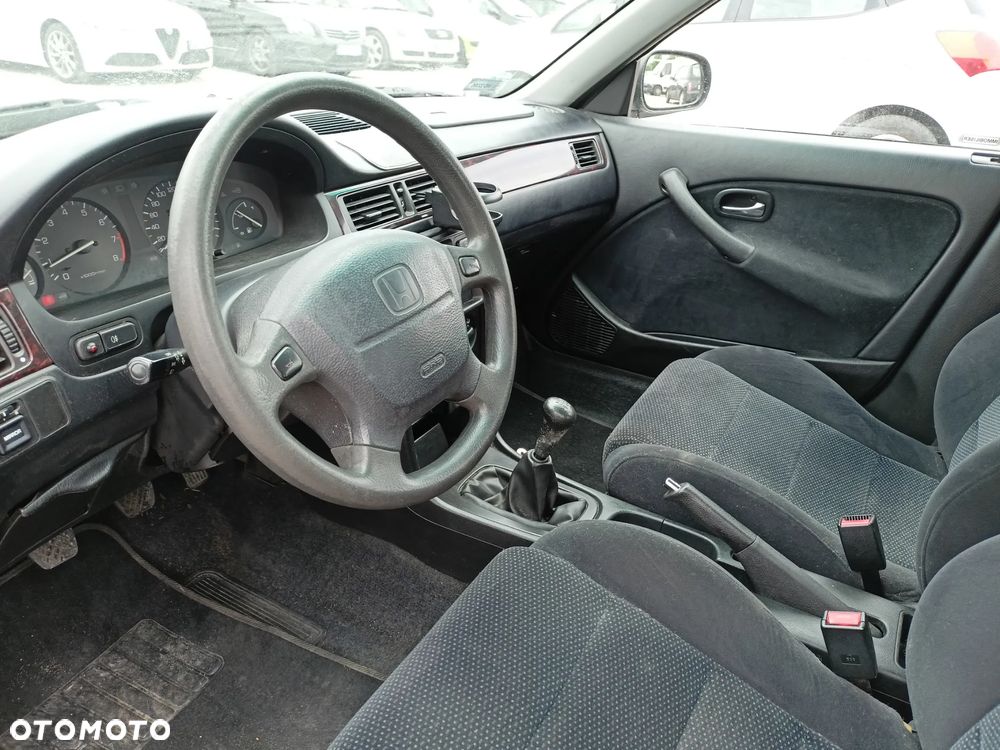 Honda Civic 1.4i S - 7