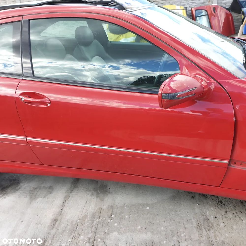 MERCEDES CLC W203 DRZWI PRAWE 590 09R - 1