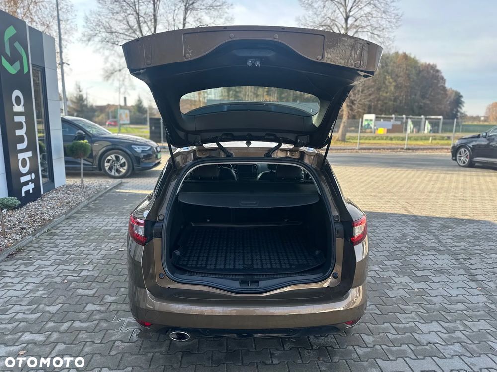 Renault Megane IV Grandtour 16-20 - 9