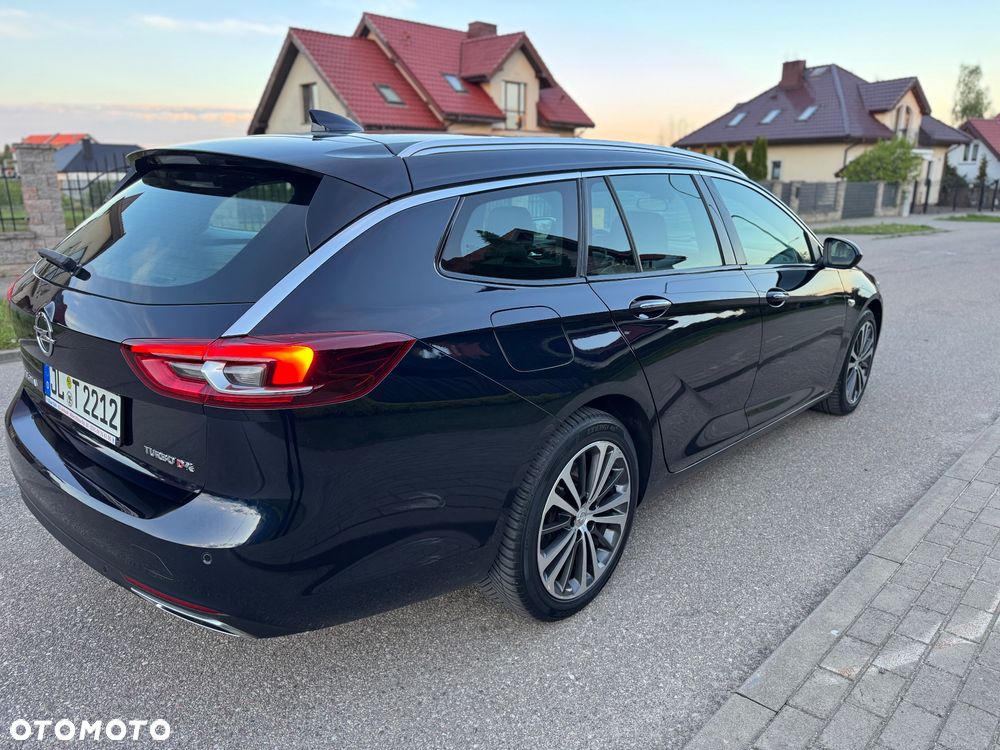 Opel Insignia 2.0 BiTurbo 4x4 Ultimate Exclusive - 4
