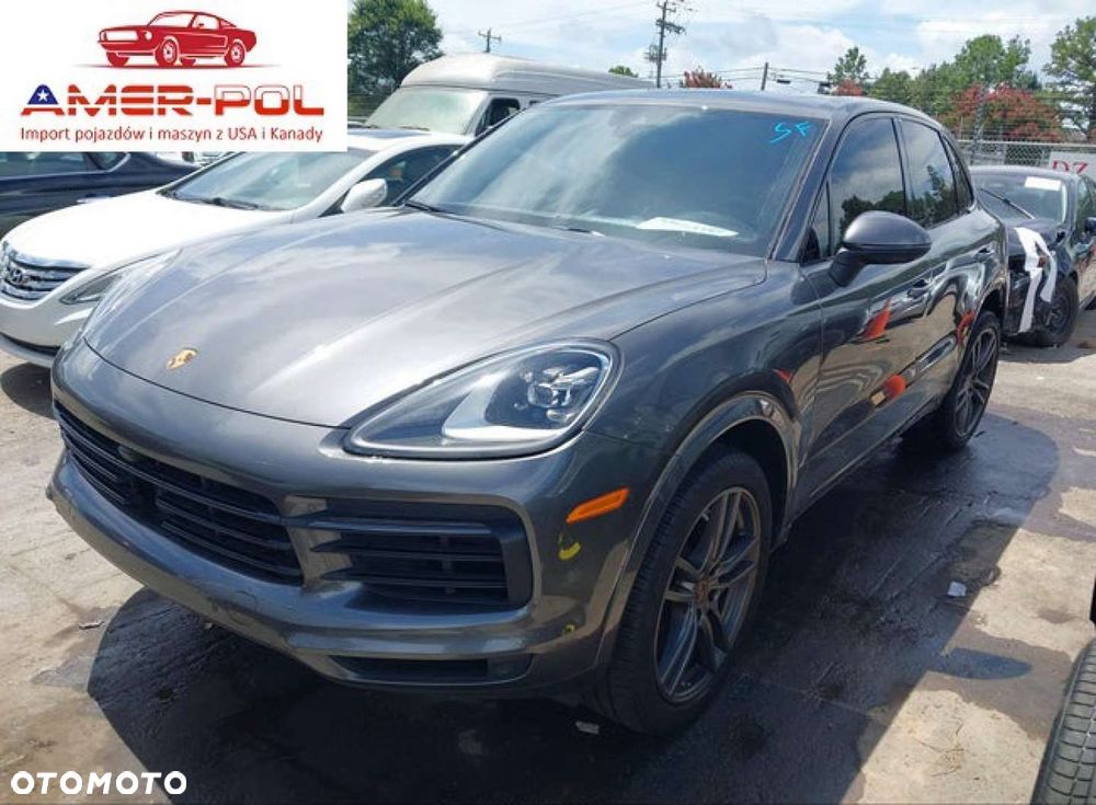 Porsche Cayenne - 1