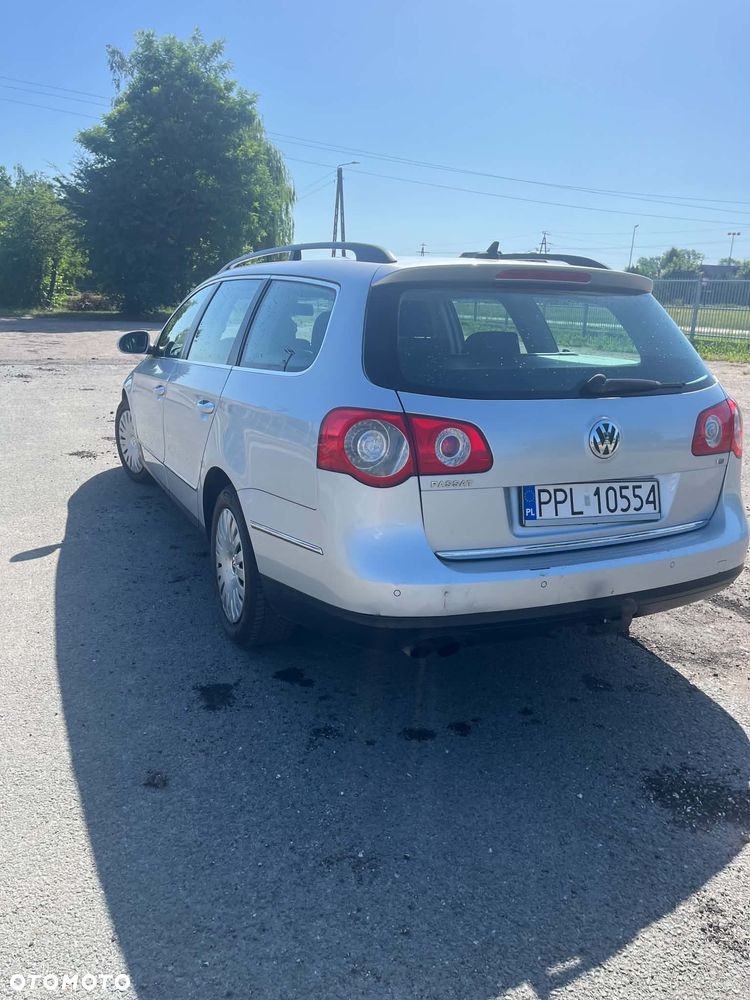 Volkswagen Passat 1.8 TSI Comfortline - 2