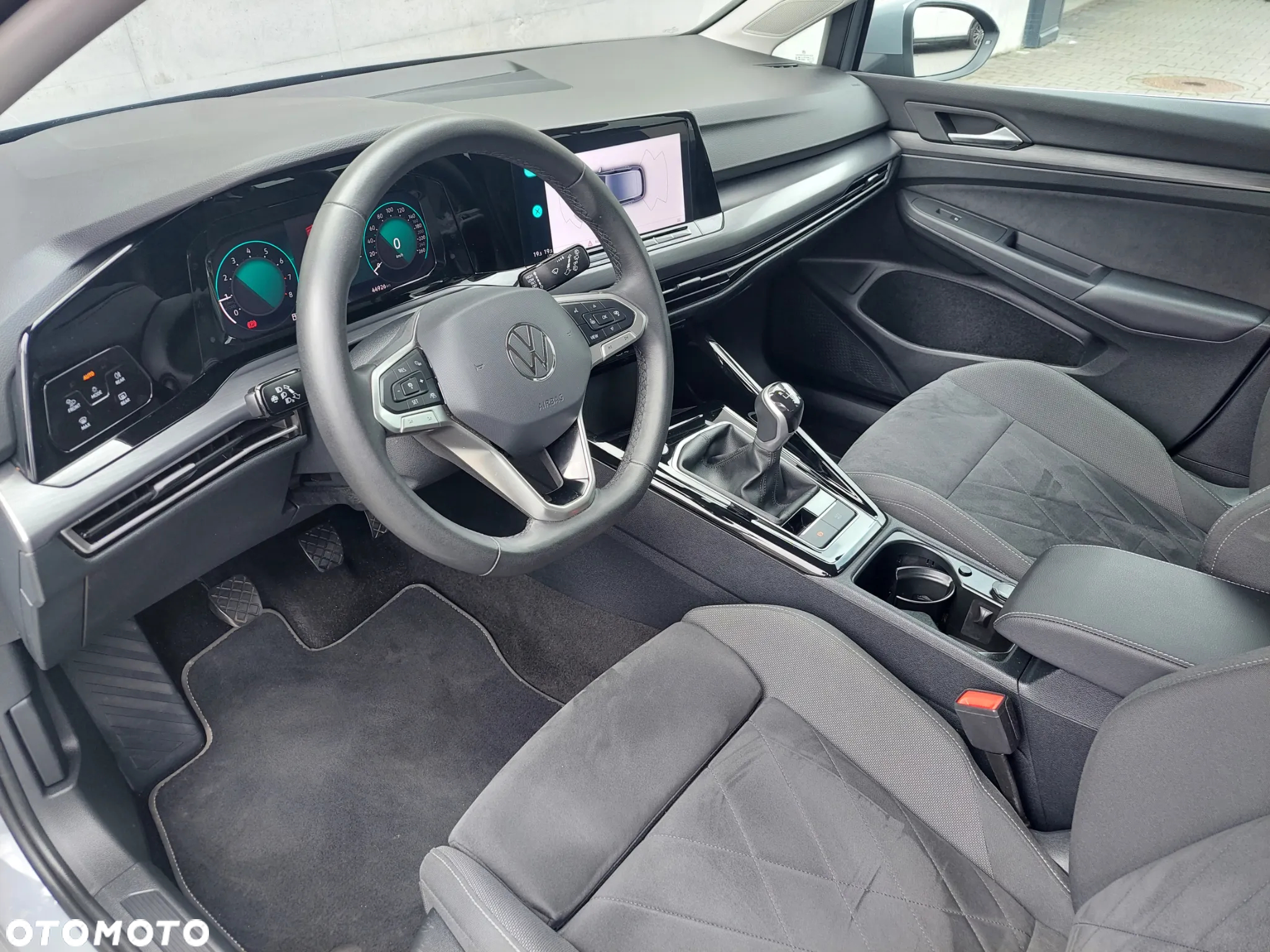 Volkswagen Golf VIII 1.5 TSI Style - 11