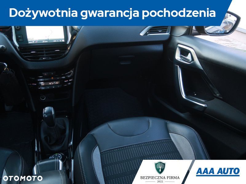 Peugeot 2008 - 9