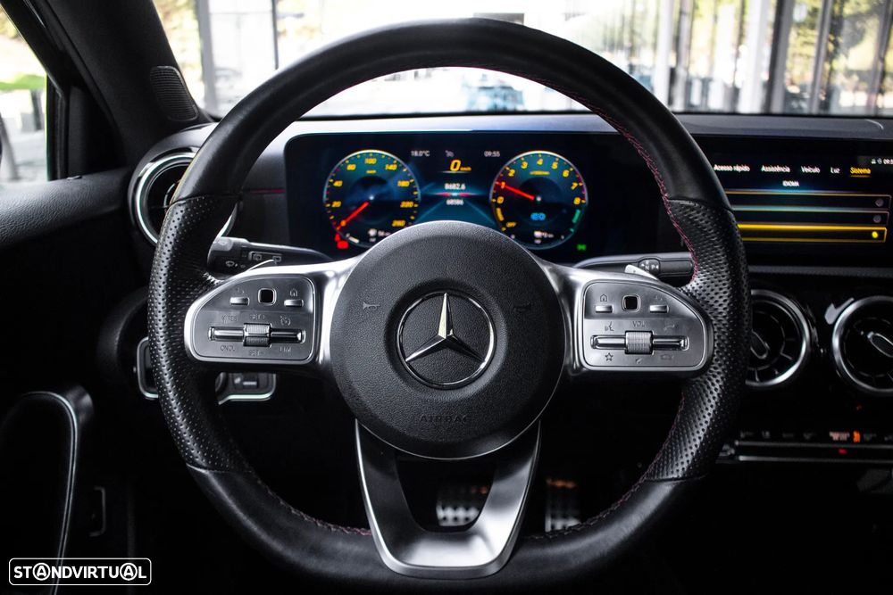 Mercedes-Benz A 250 e AMG Line - 13