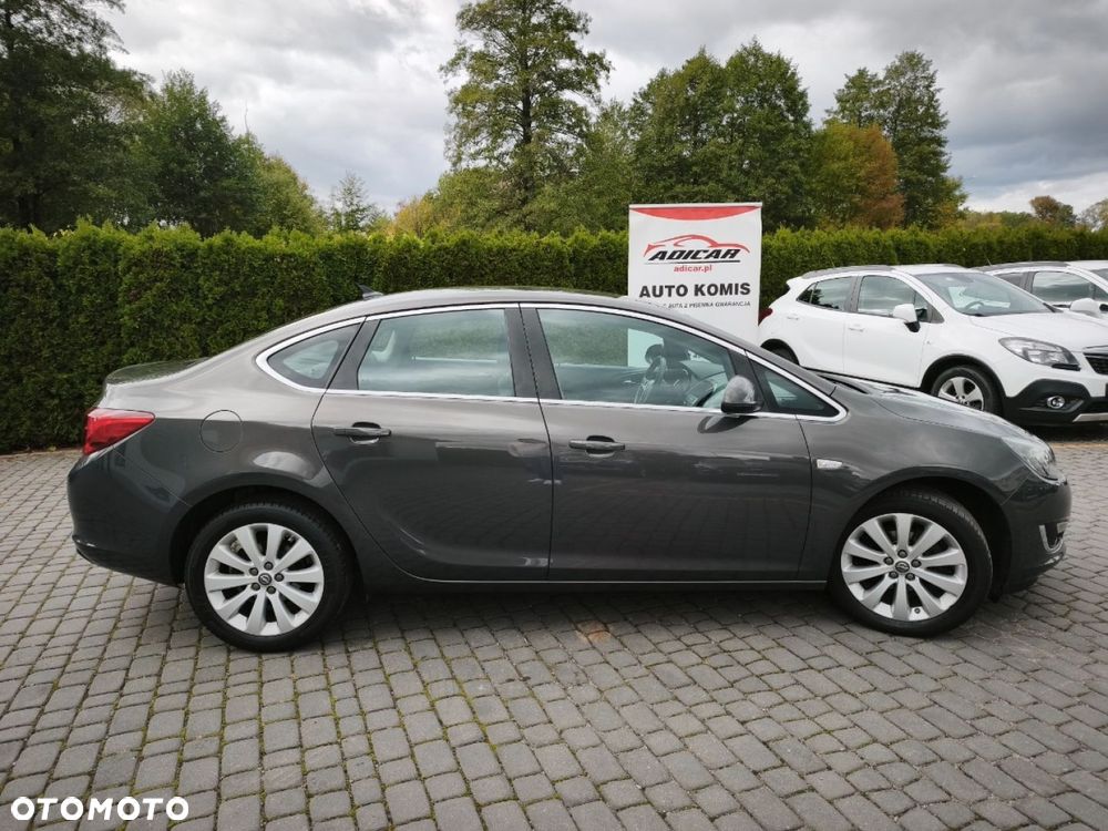 Opel Astra 2014 photo 5