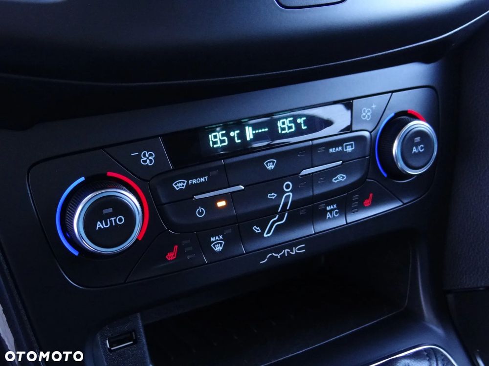 Ford Focus 1.0 EcoBoost Titanium ASS - 16