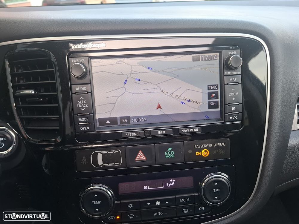 Mitsubishi Outlander - 14