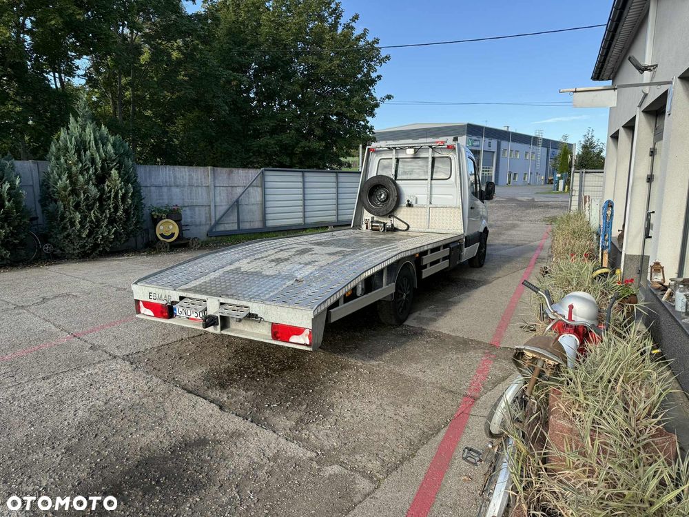 Mercedes-Benz Sprinter - 4
