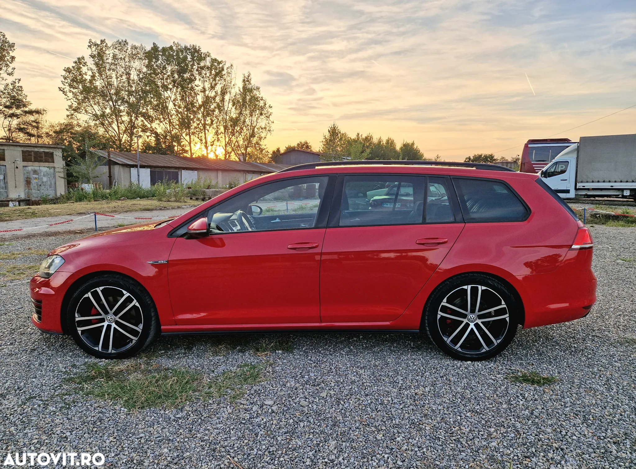 Volkswagen Golf 2.0 TDI DSG GTD - 8