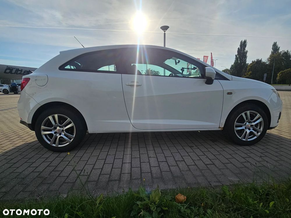 Seat Ibiza SC 1.4 16V Entry - 4