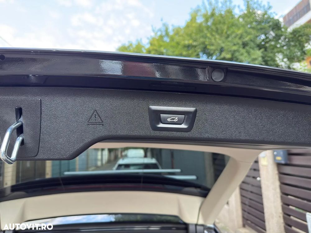 BMW Seria 5 530i xDrive Touring Aut. Luxury Line - 9