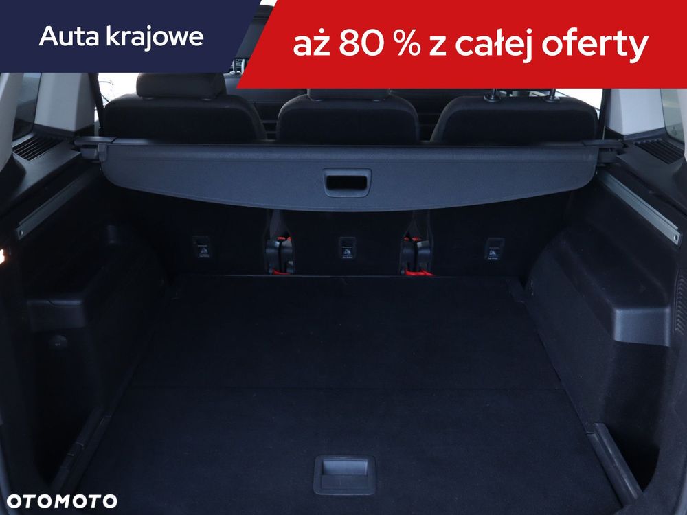 Volkswagen Touran - 16