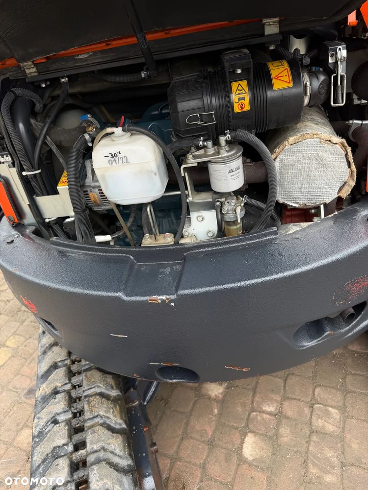 Kubota U35. koparka 3,7 tony. 2016 rok. 2000 mtg! Łyżka skarpowa Hydraulicznie uchylna. 3sekcje Hydrauliczne. zamki na tłokach. Jak nówka sztuka. Zadbana zero zużycia. Z gospodarstwa Norweskiego. Zmiana łyżek Hydrauliczna. LENHOFF. Zero luzów wycieków. Szybka wolna jazda. Gąski perfekt stan. OKAZJA TANIO - 39