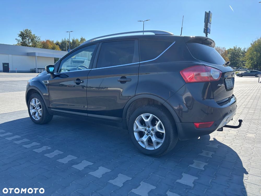 Ford Kuga 2.0 TDCi Titanium - 8