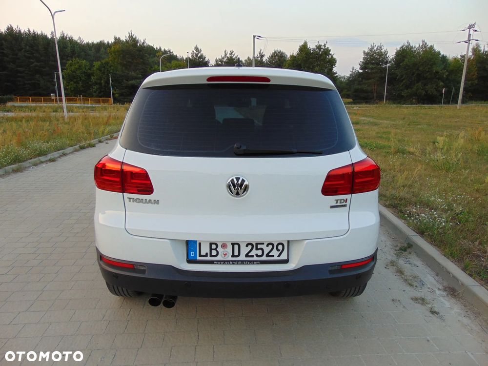 Volkswagen Tiguan 2.0 TDI DPF BlueMotion Technology Sport & Style - 33