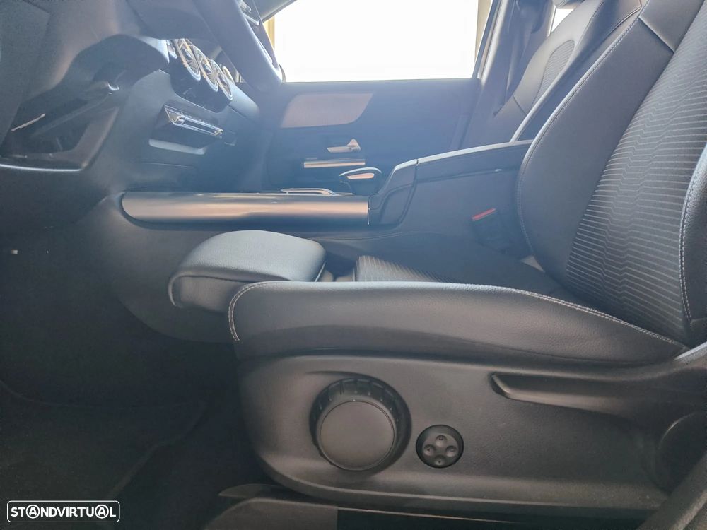 Mercedes-Benz EQA 350 4Matic Progressive - 23