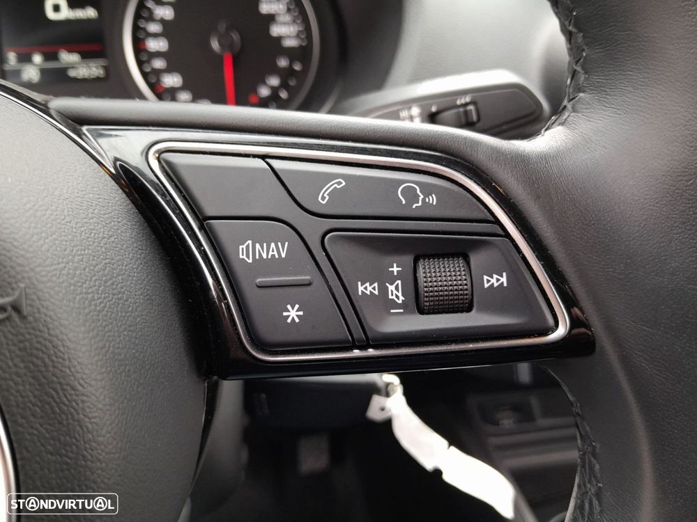 Audi Q2 30 TFSI - 14