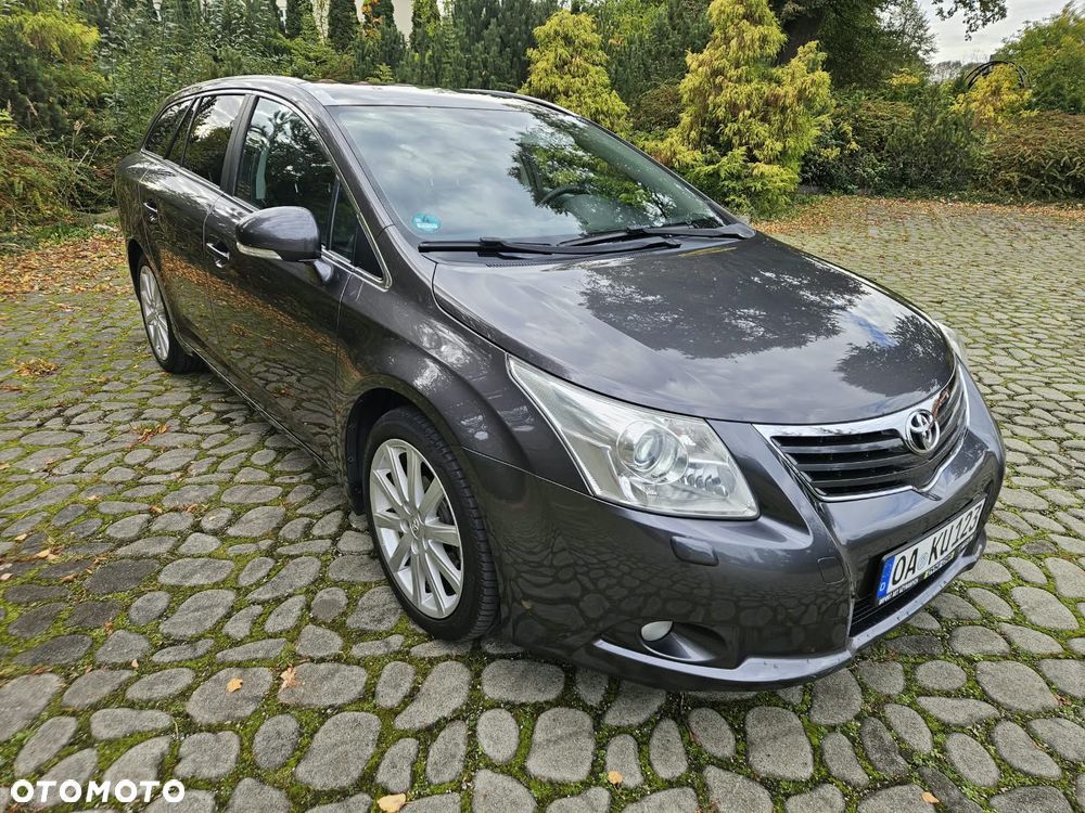 Toyota Avensis 2.0 Executive - 6