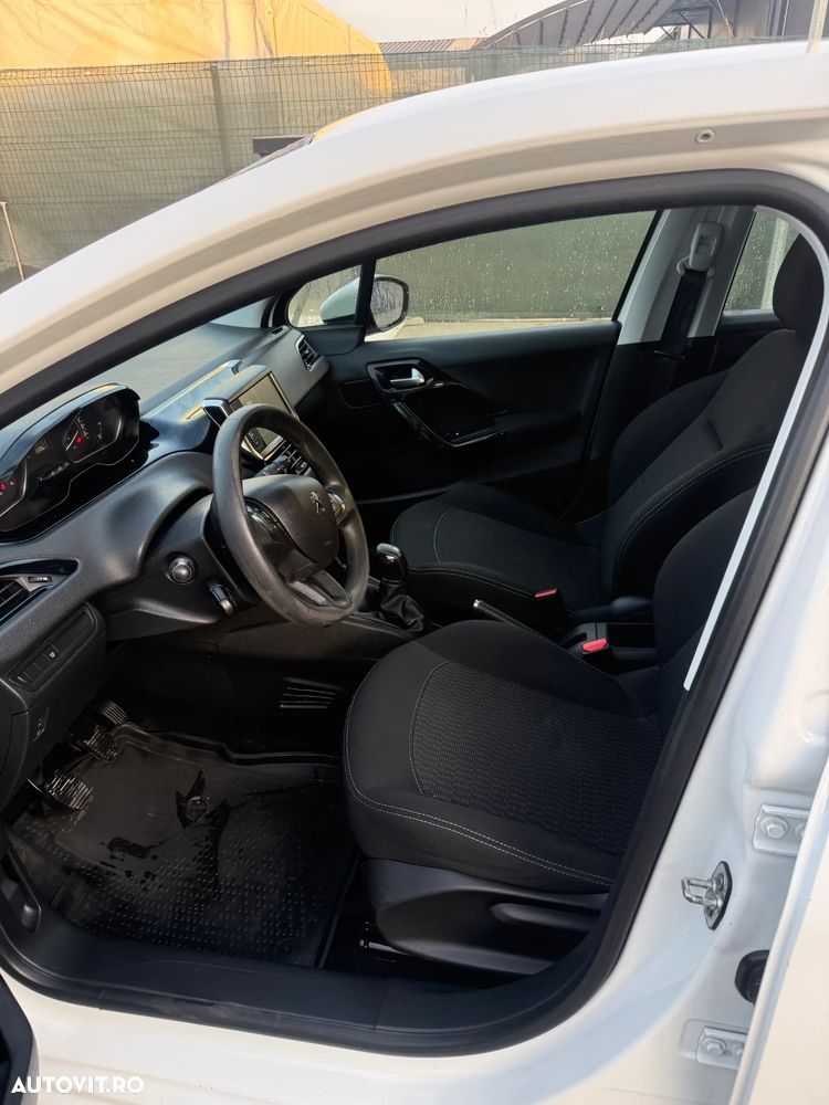 Peugeot 208 1.5 BlueHDi STT Active - 11