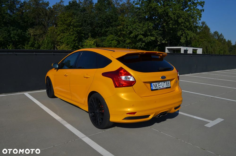 Ford Focus ST - 4