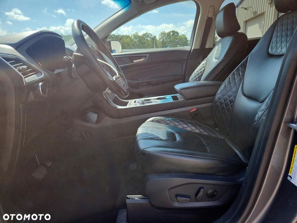 Ford Edge - 8